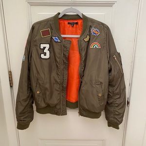 Romeo + Juliet patched army green bomber jacket